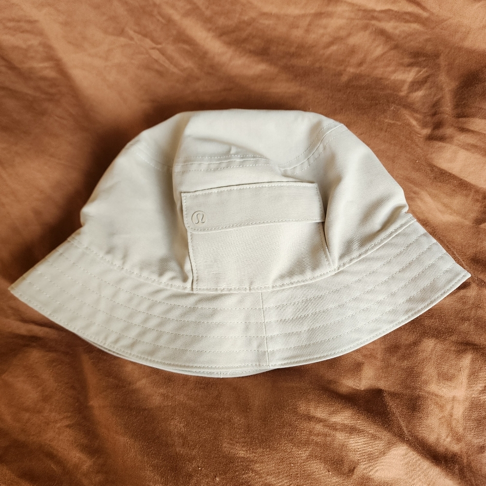 Lululemon On My Level Bucket Hat with Pocket Size S/M